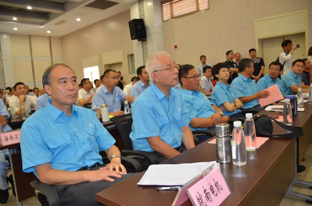 皖南電機:皖南電機:參加省質(zhì)量獎評審的公司領(lǐng)導 公司代表在省質(zhì)量獎答辯會現(xiàn)場 皖南電機:皖南電機:參加省質(zhì)量獎評審的公司領(lǐng)導 公司代表在省質(zhì)量獎答辯會現(xiàn)場